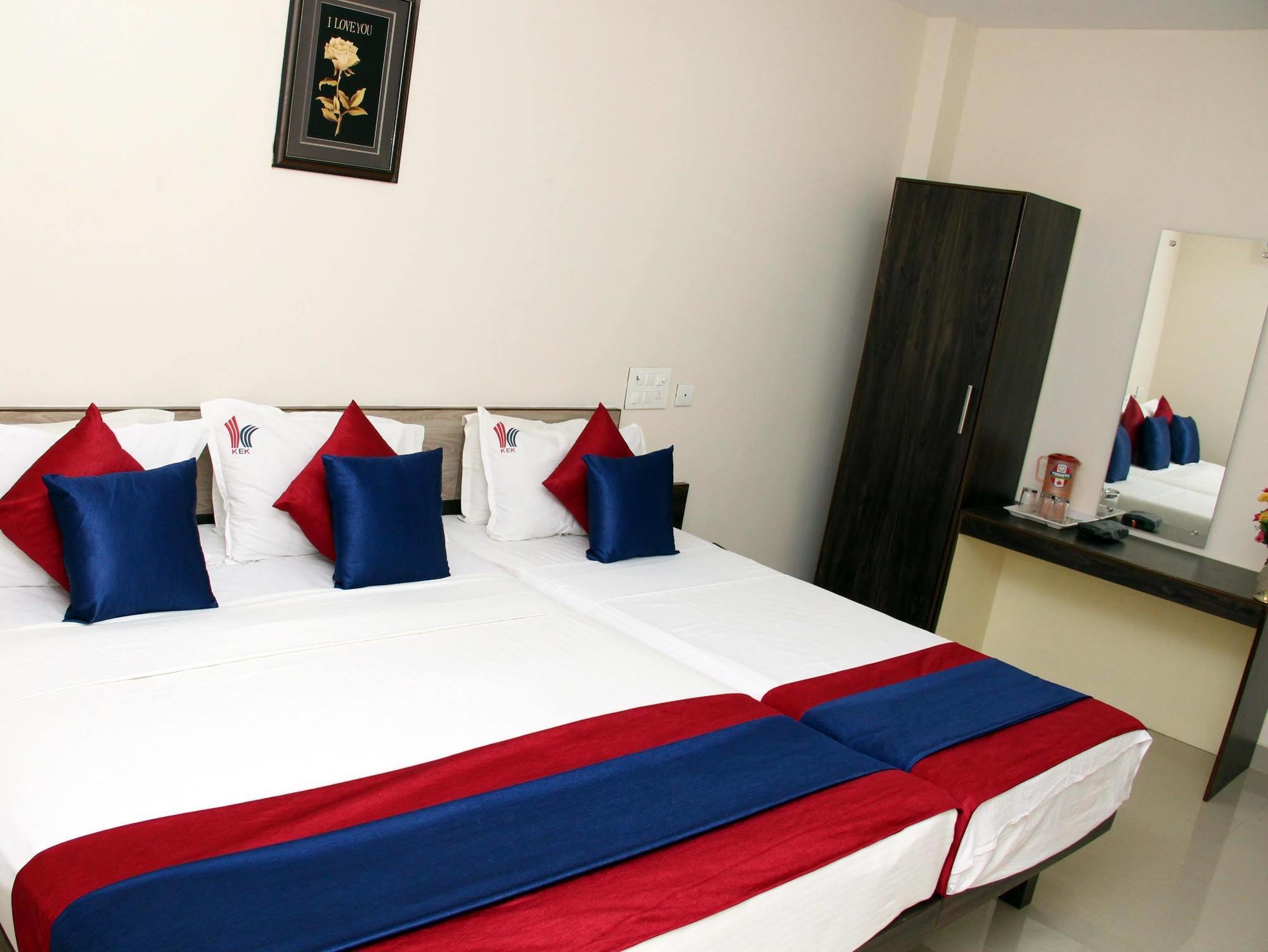 Kek Accommodation Chennai Exterior photo