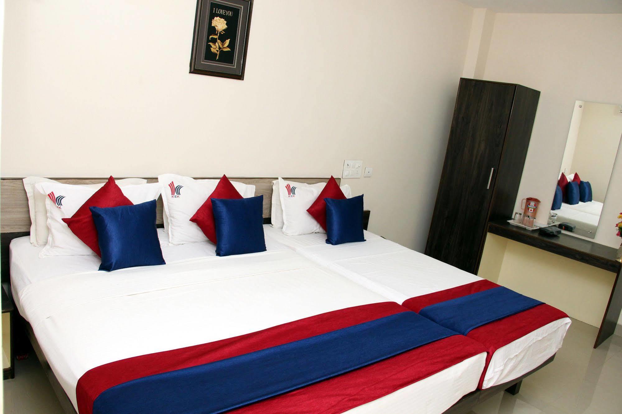Kek Accommodation Chennai Exterior photo