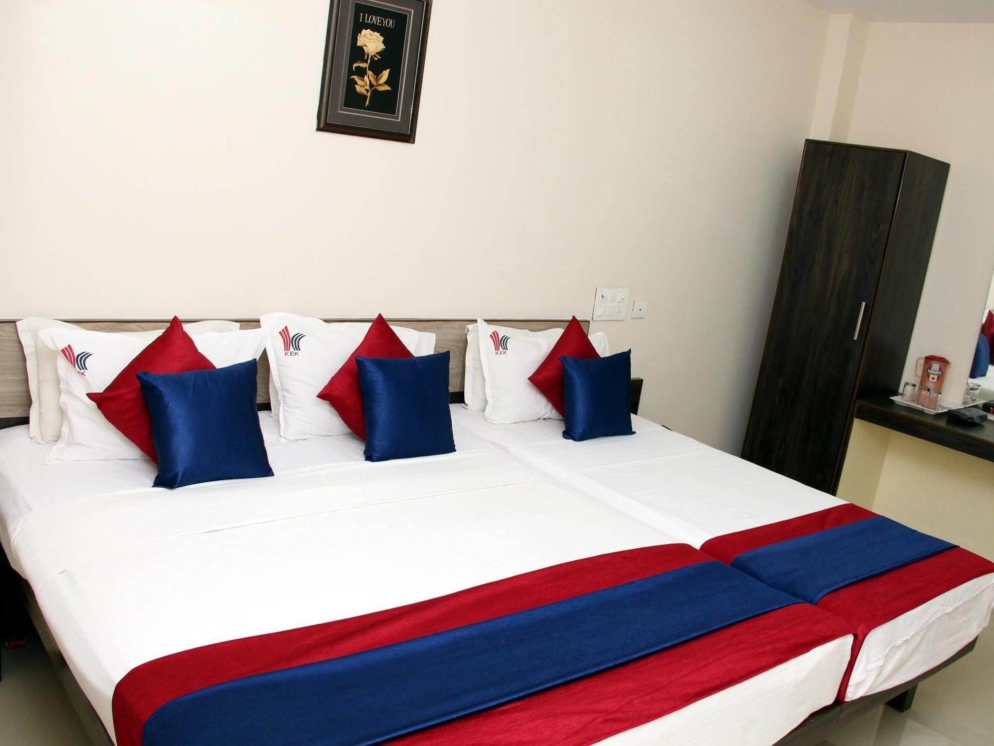 Kek Accommodation Chennai Exterior photo