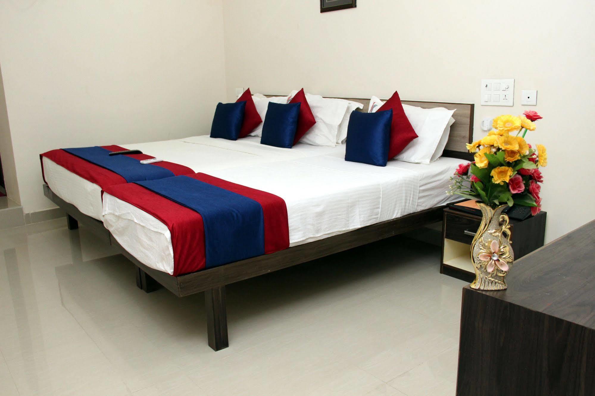 Kek Accommodation Chennai Exterior photo
